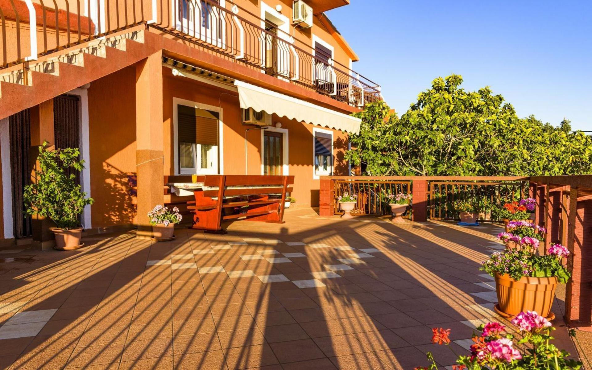 Apartments Jase Lukovo Sugarje Ngoại thất bức ảnh